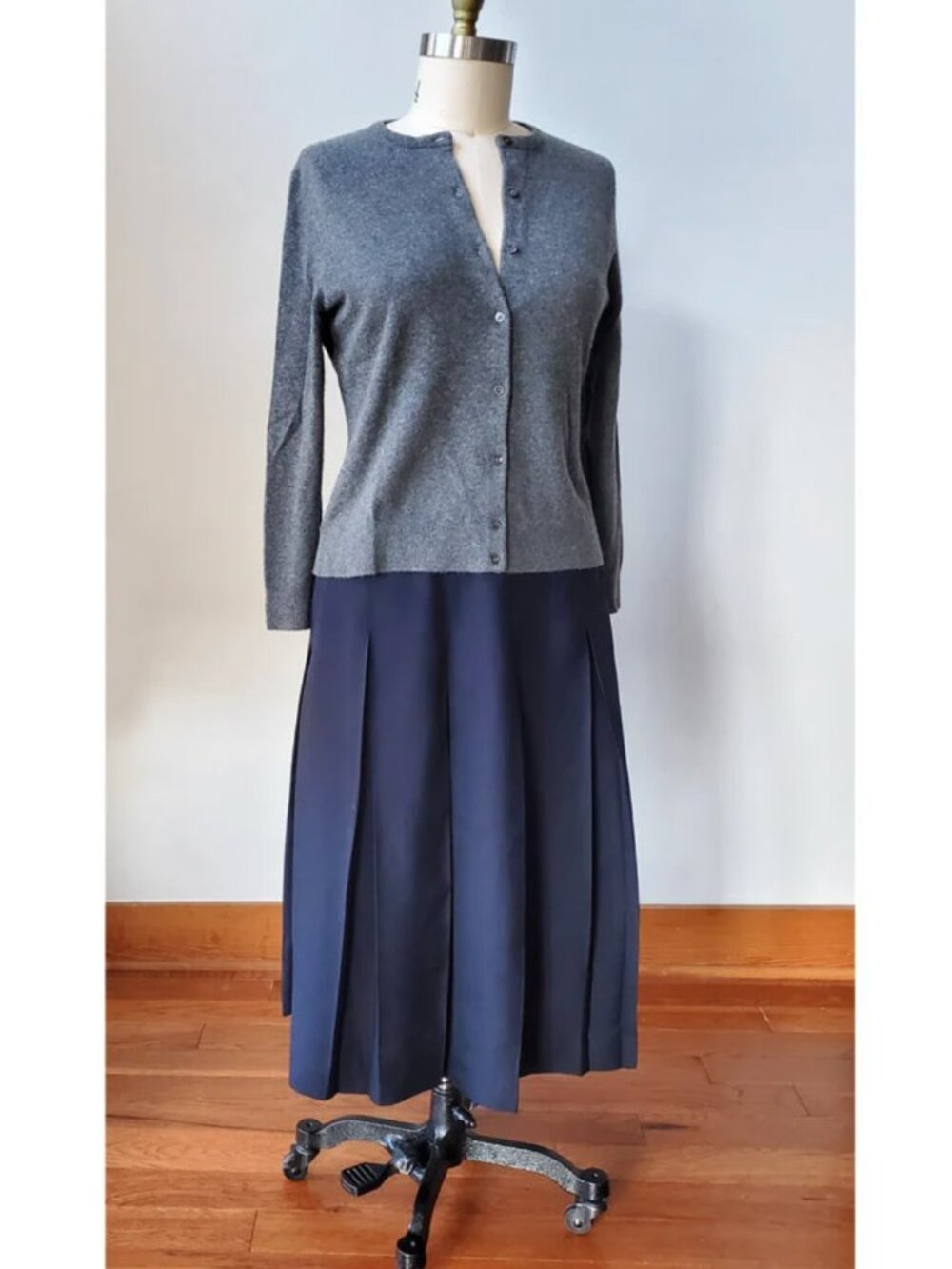 90's Talbots Preppy Navy Blue Pleated Linen Midi Skirt with Side Buttons Size 10